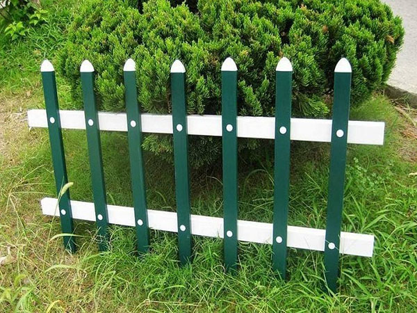 草坪護(hù)欄:簡(jiǎn)單介紹在使用中的注意事項(xiàng)有什么