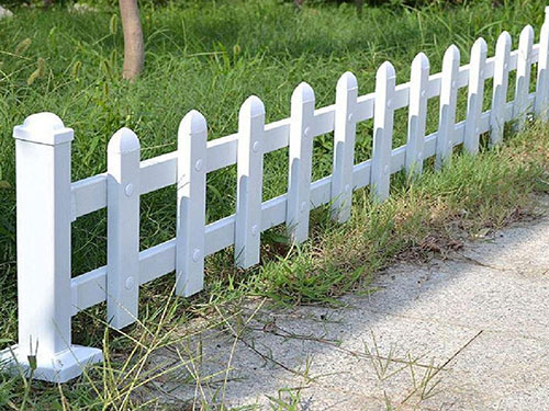 pvc草坪護(hù)欄圖片1 pvc草坪護(hù)欄圖片1