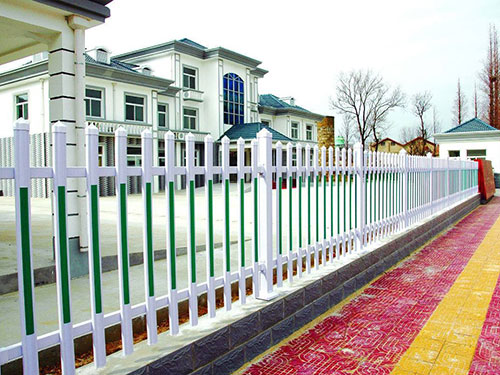 pvc圍墻護(hù)欄圖片2 pvc圍墻護(hù)欄圖片2